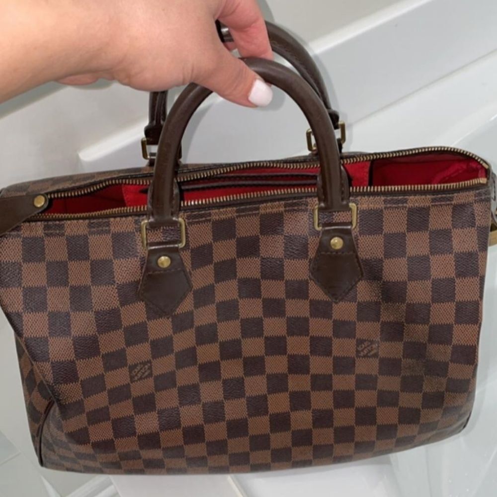 LOUIS VUITTON SPEEDY